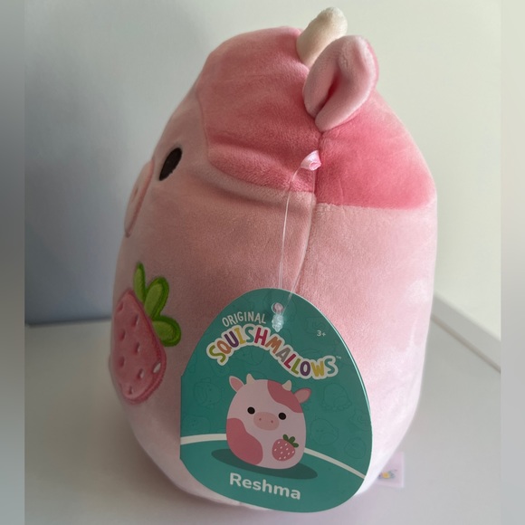 Reshma the Cow Squishmallow - Picture 2 of 4